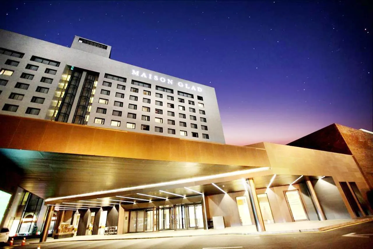 Maison Glad Jeju Hotel